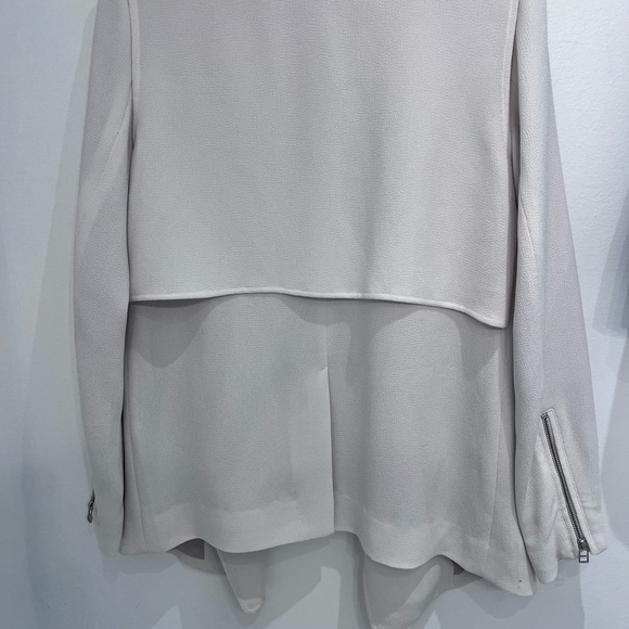 Aritzia , Wilfred  mayet crepe jacket beige moto jacket size xs cream color - Picture 7 of 9